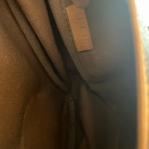 🌟🌟HOST PICK🌟🌟Absolutely Stunning Louis Vuitton Saddle Bag Purse - Picture 15 of 17